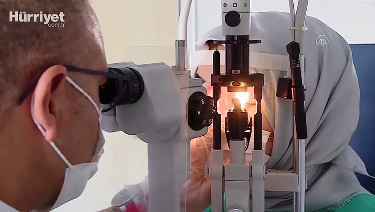 Uzman isim açıkladı: Koronavirüs belirtileri gözlerde de görülebiliyor