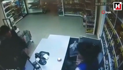 Eski karısını üzerine benzin döküp yaktı