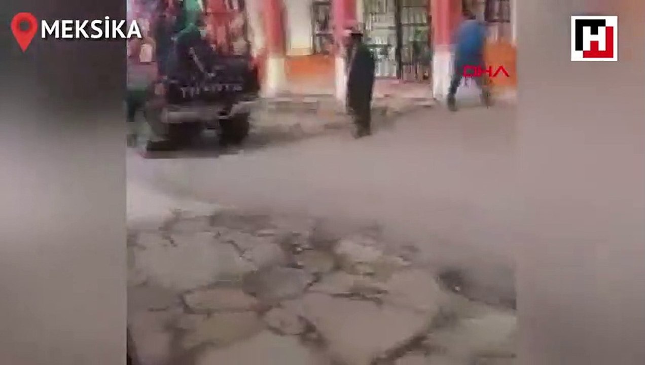 Sözünü tutmayan belediye başkanını kamyonete bağlayıp sürüklediler