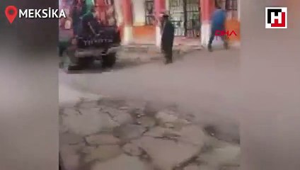 Sözünü tutmayan belediye başkanını kamyonete bağlayıp sürüklediler