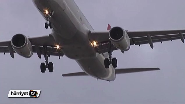 Lodos, uçakları beşik gibi salladı