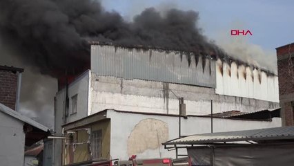 BURSA'DA MOBİLYA İMALATHANESİNDE YANGIN KONTROL ALTINA ALINDI