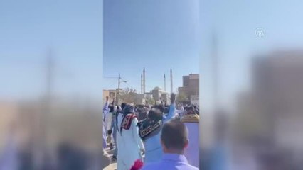 İran'ın Zahidan kentinde cuma namazı sonrası kitlesel gösteri düzenlendi