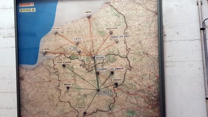 La salle des téléphones pour communiquer avec les Préfectures de Caen et d'Evreux