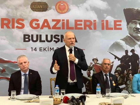 KKTC Meclis Başkanı Töre Kıbrıs Gazileriyle buluştu