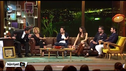 Seda Bakan şarkı söyledi stüdyo yıkıldı