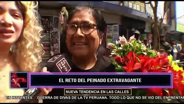 El reto del peinado extravagante: Nueva tendencia en las calles
