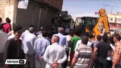 Beton mikseri kontrolden çıktı 2 ölü