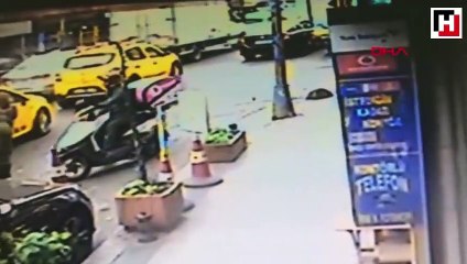 Beyoğlu'nda faciadan dönüldü!