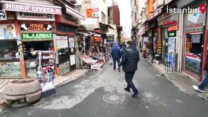 Beyoğlu'nda esnafın kapkaççıyı yakalama anı kamerada