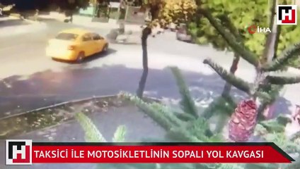 Taksici ile motosikletlinin sopalı yol kavgası
