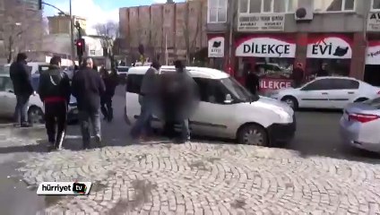 Tekstil işçisi tacizciyi suratından bıçakladı