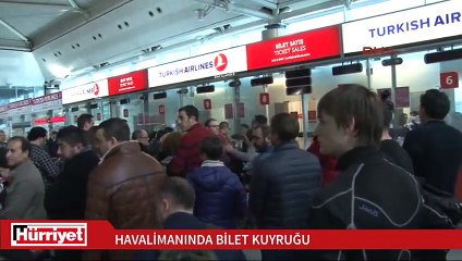 Havalimanında bilet kuyruğu