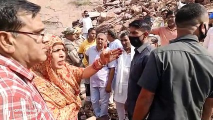 विजासना में मौत का तांडव...खान ढहने से दबे लोग, दो की मौत