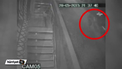 Çocuklarının gözü önünde eski eşini bıçakladı