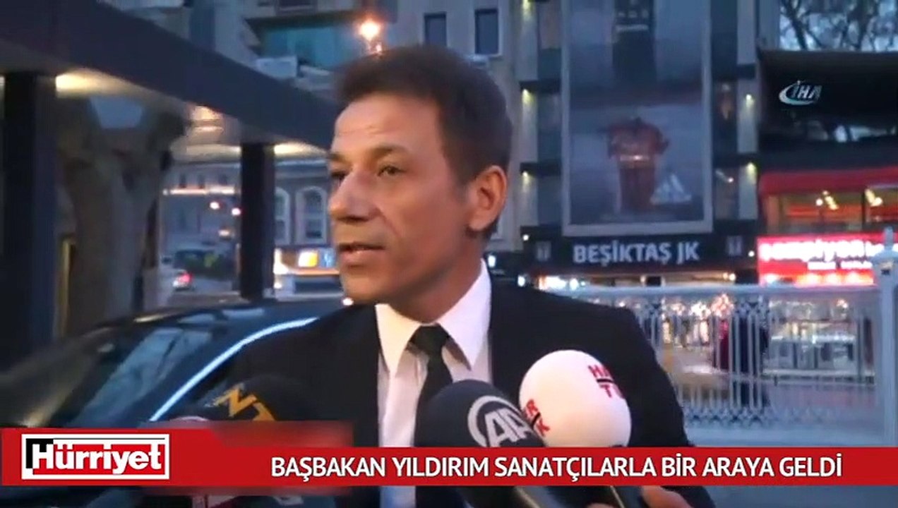 Başbakan Yıldırım sanatçılarla bir araya geldi
