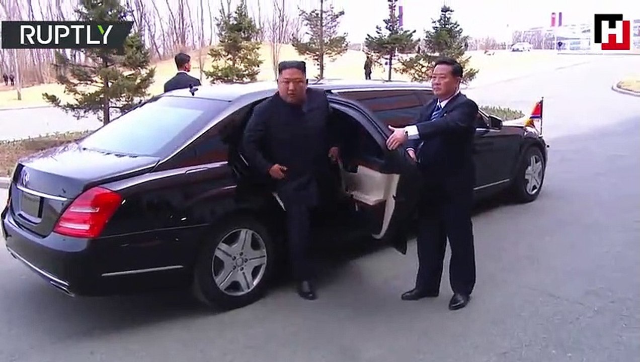 Putin ve Kim Jong-un bir araya geldi