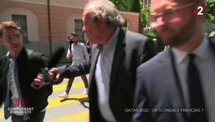 Zapping du 14/10 : Michel Platini furieux face au journaliste de Complément d’Enquête