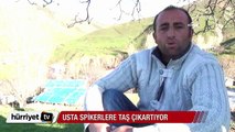 Usta spikerlere taş çıkartıyor