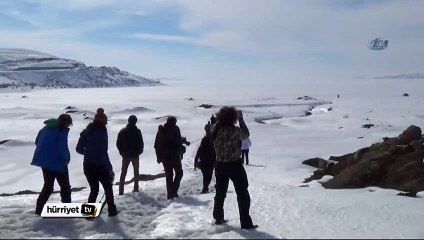 Nazik Gölü'nde korku ve heyecan bir arada!