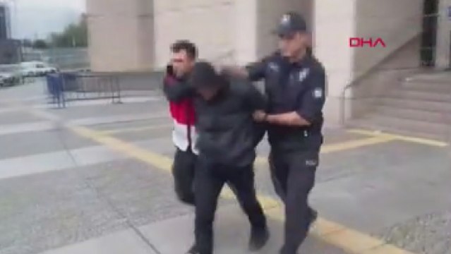 Şişli Hamidiye Etfal'de 4 güvenlik görevlisinin bıçaklandığı kavga kamerada 