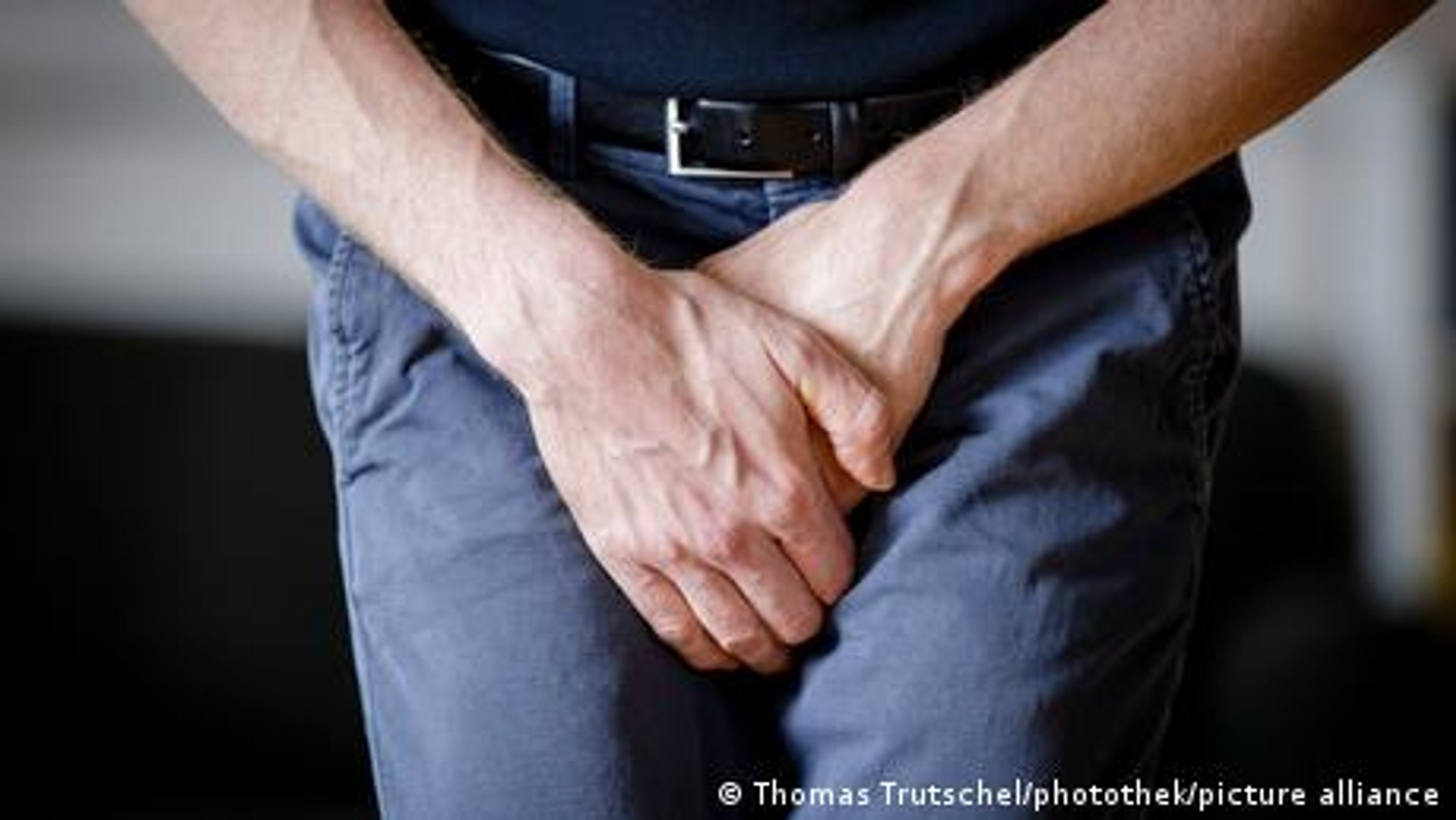 ⁣How to check yourself for testicular cancer