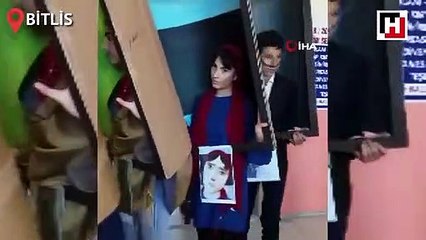 Öğrencilerin canlı tablo defilesi büyük ilgi gördü