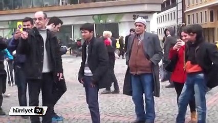 Yaşlı dilencinin Ciguli dansı hayran bıraktı