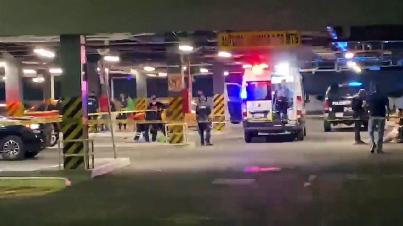 Frente a su novia mataron de varias puñaladas a un hombre en estacionamiento de Walmart Virreyes