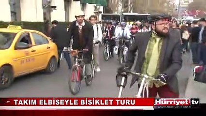 TAKIM ELBİSEYLE BİSİKLET TURU