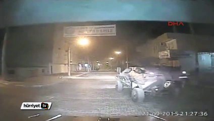 Bomba yüklü aracın patlama anı kamerada