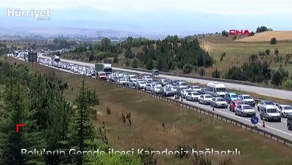 Bolu'nun Gerede ilçesi Karadeniz bağlantılı yolunda bayram trafiği