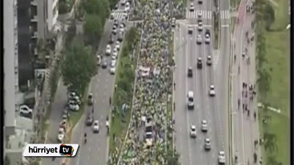 Brezilya'da yüzbinlerce kişi hükümeti protesto etti