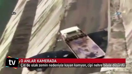 Kamyon cipi böyle nehre düşürdü