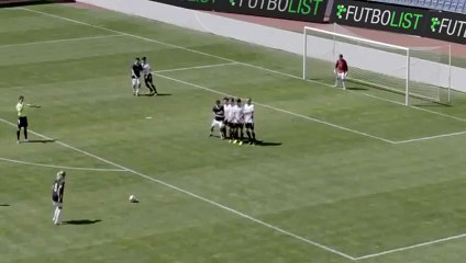 Burcu Esmersoy'dan gerçek olamayacak kadar güzel frikik!