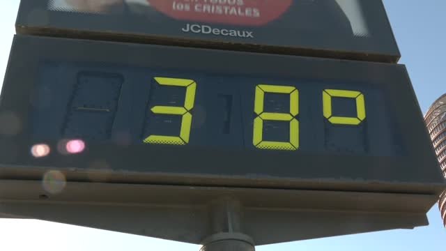 Vuelve el calor a muchas zonas de España con temperaturas de más de 30 grados