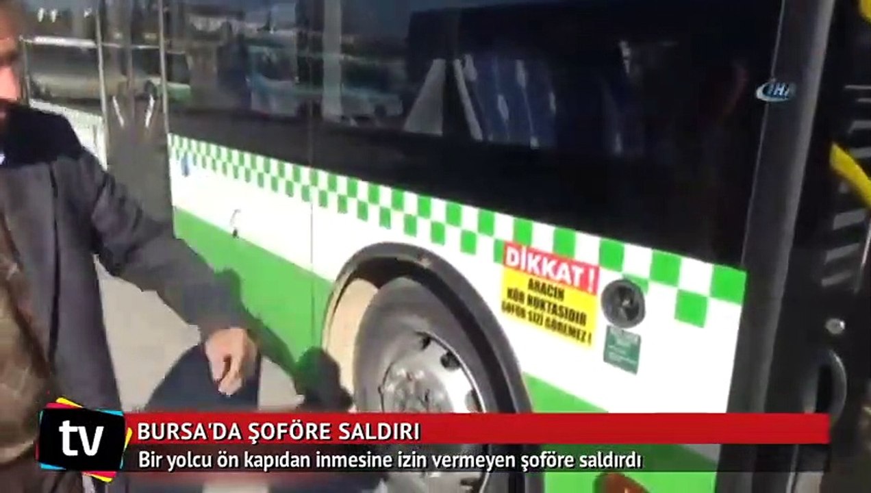 Ön kapıdan inemeyen yolcu otobüs şoförüne saldırdı