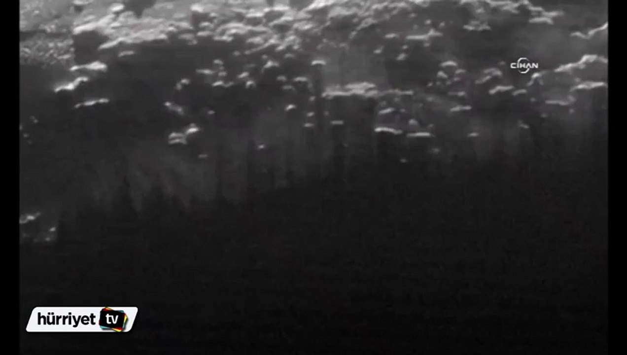 Plüton’un eşsiz buz dağları ve vadileri kamerada