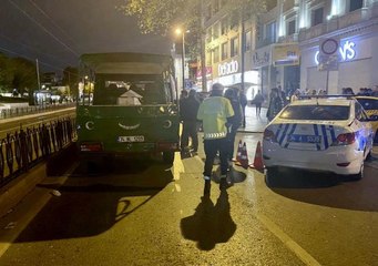 Son dakika haberi... Fatih'te kamyonun altında kalan elektrikli bisiklet sürücüsü öldü