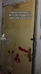 Ketika temen lu abis di tinggal LDR tapi datang ke studio