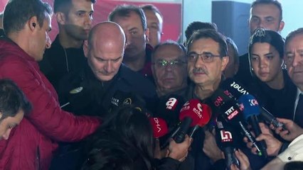 Son dakika haber... Bakan Dönmez: "10-11 işçi, yangının devam ettiği bölgede. 4-5 işçimizin de göçüklerin olduğu bölgede olduğunu değerlendiriyoruz"