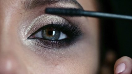 Right way to apply mascara