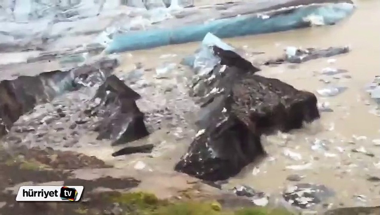 İki buzdağı böyle devrildi