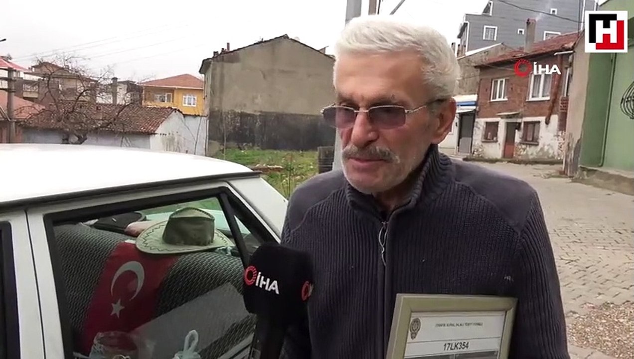 İlk trafik cezası makbuzunu çerçeveletti