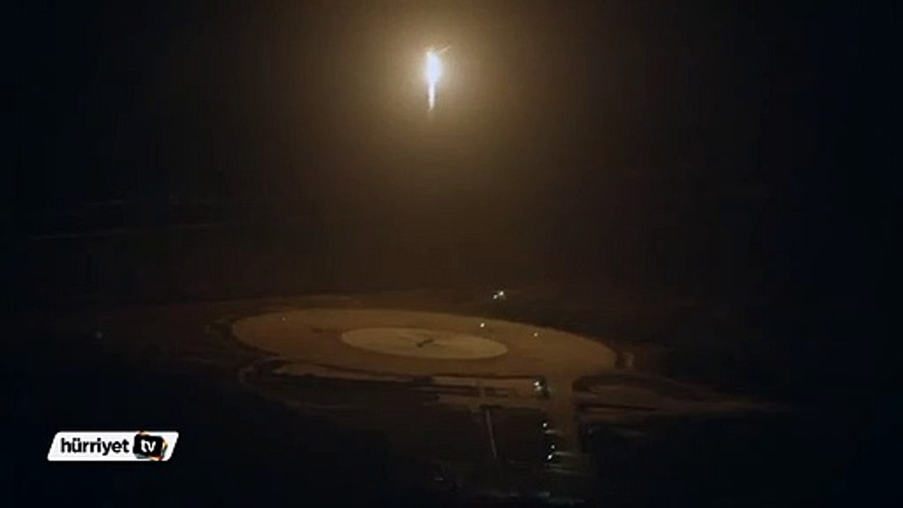 SpaceX, Dünya'ya dönmeyi başardı