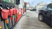Craignant d'être à sec, un entrepreneur charge 800 litres de carburant dans un camion de location