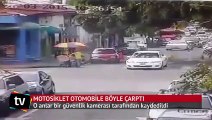 Motosikletlinin otomobile çarptığı dehşet an kamerada