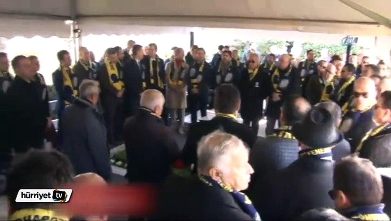 Caroline Koç, Mustafa Koç'u Sevgililer Günü'nde yalnız bırakmadı