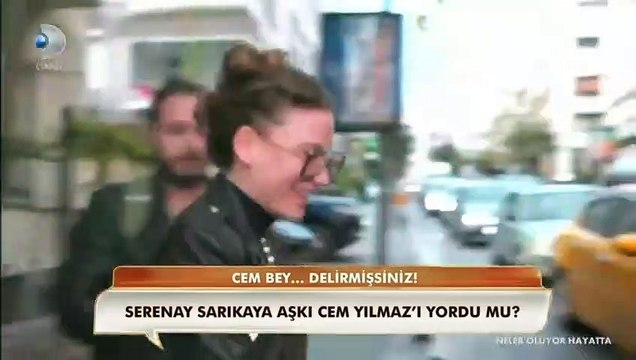 Cem Yılmaz, oyuncu Serenay Sarıkaya ile ilişkisi hakkındaki sorular karşısında isyan etti.