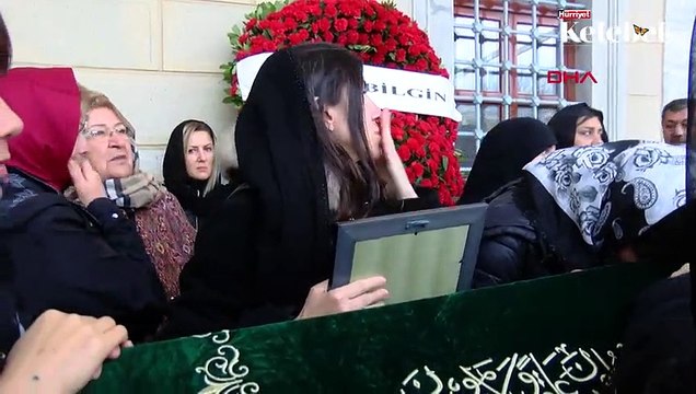 Ceylan, vefat eden yeğeni Nazlıcan’ı son yolculuğuna gözyaşları içinde uğurladı